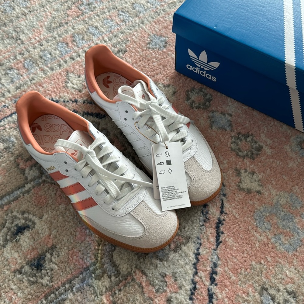 adidas Originals Samba OG - pink and white - never worn